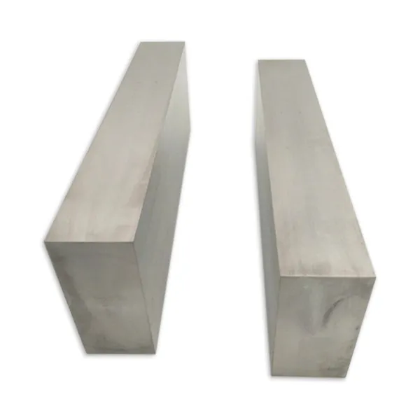 בלוק מחושל טיטניום